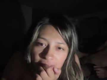 couple Free Webcam Girls Sex with pinapplelover69